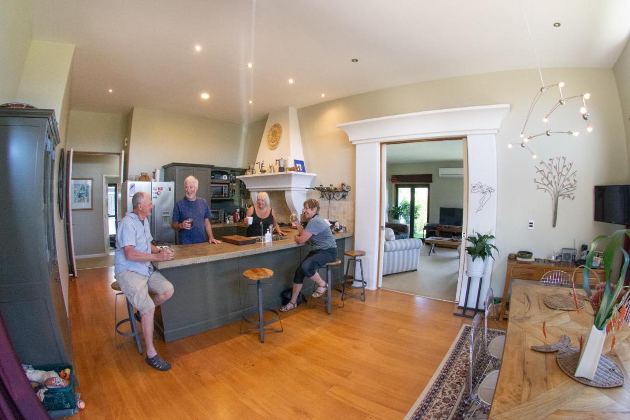 Tuscan Retreat Bed & Breakfast - Adults Only Bed and Breakfast Papamoa Buitenkant foto